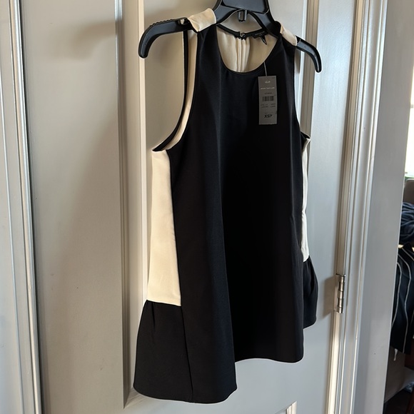 Ann Taylor Ivory & Black Color Block Top - Picture 2 of 4